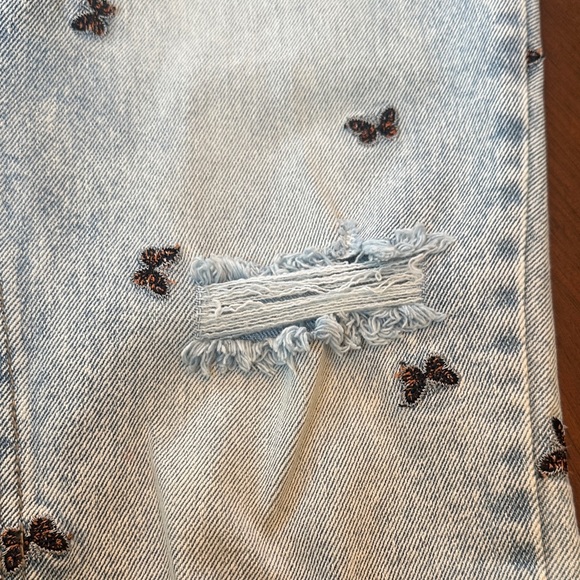 Light Wash Butterfly Embroidered Distressed Jeans - Picture 7 of 13